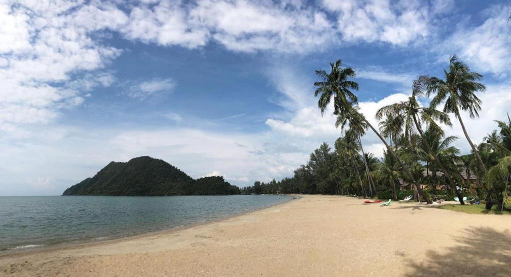 Oyo 1143 Phet Luran Thai Resort Kohchang Koh Chang Eksteriør billede