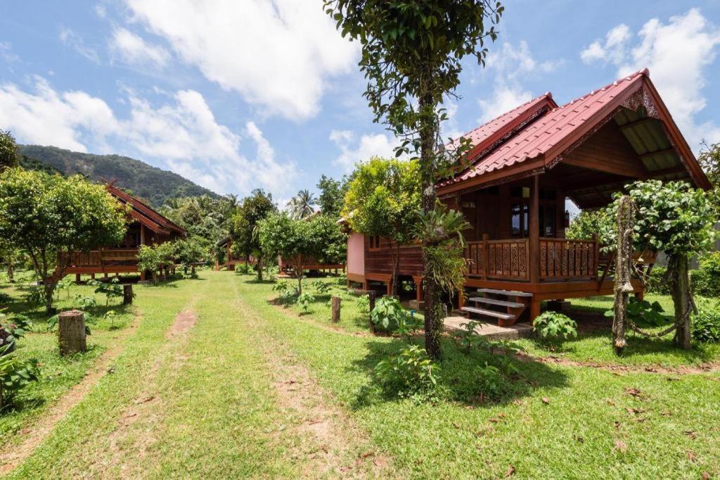 Oyo 1143 Phet Luran Thai Resort Kohchang Koh Chang Eksteriør billede